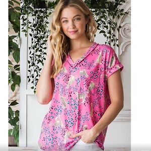 V NECK HOT PINK DOLMAN SHORT SLEEVE ANIMAL PRINT TOP